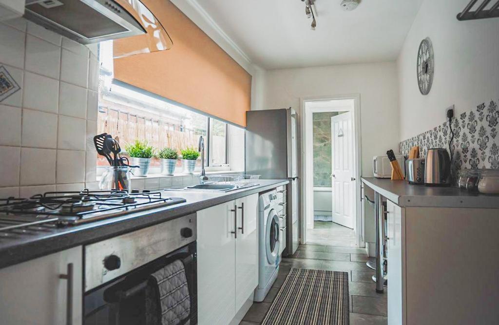 Cosy Affordable Digs Near Coventry City Centre Sleeps5 With Free Parking Экстерьер фото